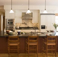 Traditional Two-Tone Kitchen