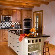 Traditional Two-Tone Kitchen