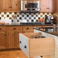 Traditional Two-Tone Kitchen