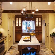 Traditional Two-Tone Kitchen