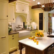 Traditional Two-Tone Kitchen