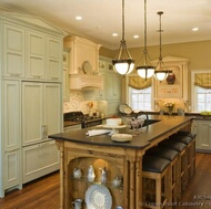 Traditional Green Kitchen