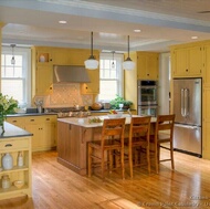 Traditional Two-Tone Kitchen