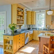 Traditional Two-Tone Kitchen