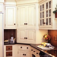 Traditional Two-Tone Kitchen