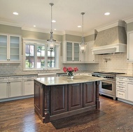 Traditional Two-Tone Kitchen