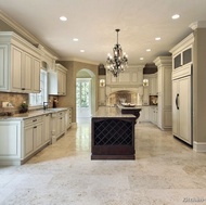 Traditional Two-Tone Kitchen