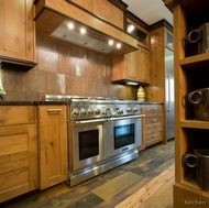 Traditional Two-Tone Kitchen