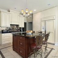 Traditional Two-Tone Kitchen