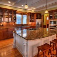 Traditional Medium Wood-Golden Kitchen