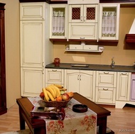 Traditional Two-Tone Kitchen