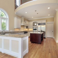 Traditional Two-Tone Kitchen