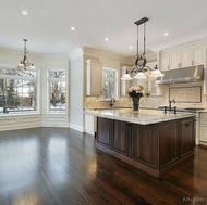 Traditional Antique White Kitchen