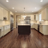 Traditional Two-Tone Kitchen