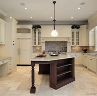 Traditional Antique White Kitchen