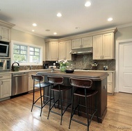 Traditional Antique White Kitchen