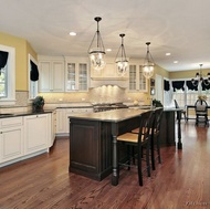 Traditional Two-Tone Kitchen