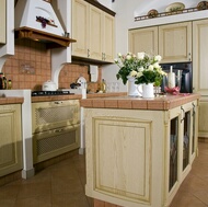 Traditional Whitewash Kitchen